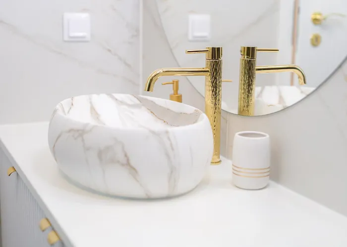 Azabia Luxury - Nest 5 Apartment