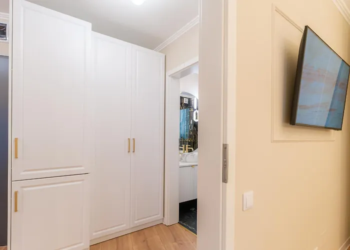 Azabia Luxury - Nest 5 Apartment Cluj-Napoca