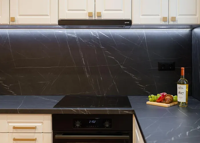 Azabia Luxury - Nest 5